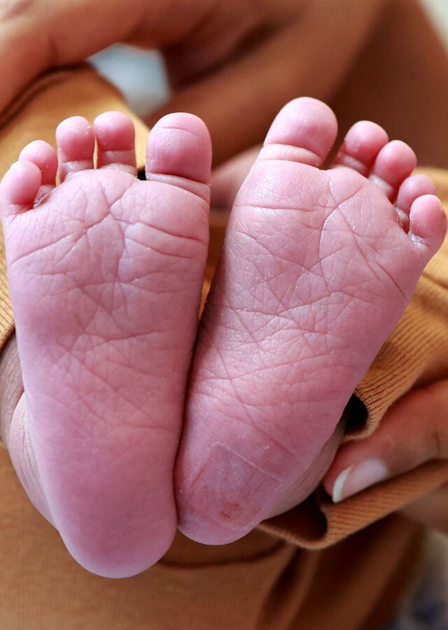 Carte postale de naissance personnalisée avec la photo du bébé